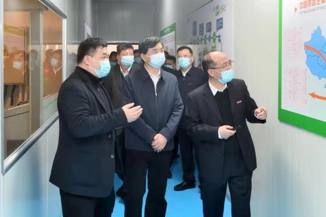 省委书记周祖翼到清源创新实验室调研